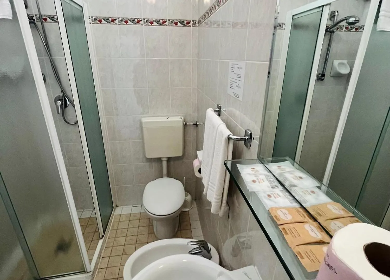 ***  Hotel Columbia Frontemare Rimini Itálie