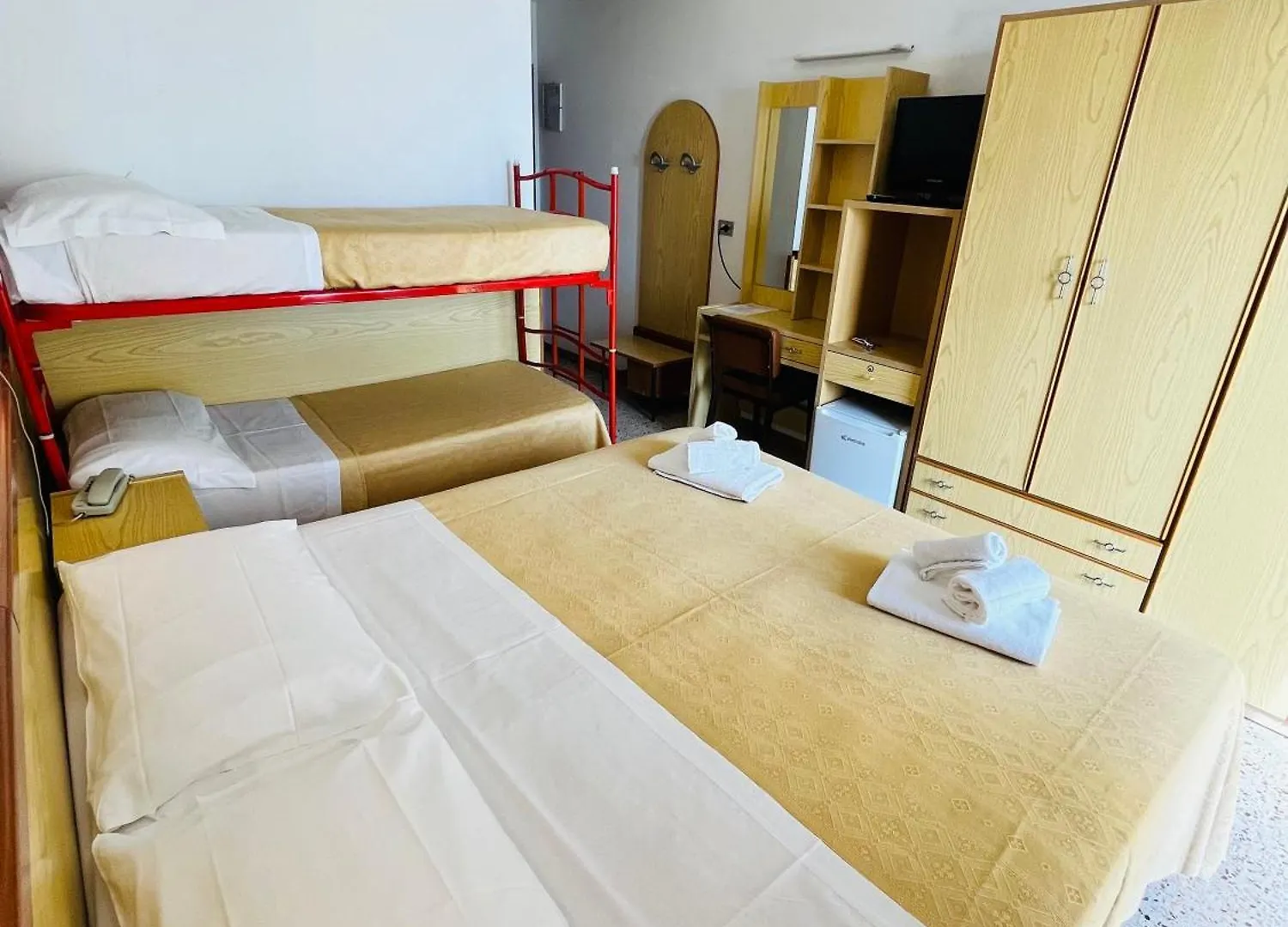 Hotel Columbia Frontemare Rimini